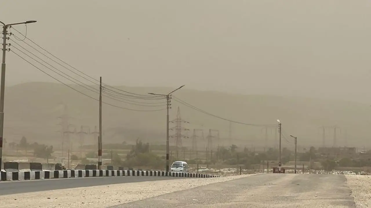 صور الأقمار الصناعية ترصد زحف سحب ممطرة من شمال البلاد نحو القاهرة الكبرى